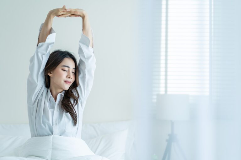 Asian,Beautiful,Girl,In,Pajamas,Wake,Up,In,The,Morning